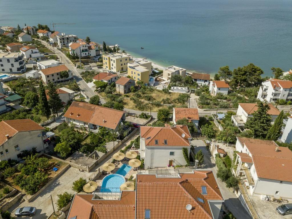Apartment Livia Slatine Ngoại thất bức ảnh