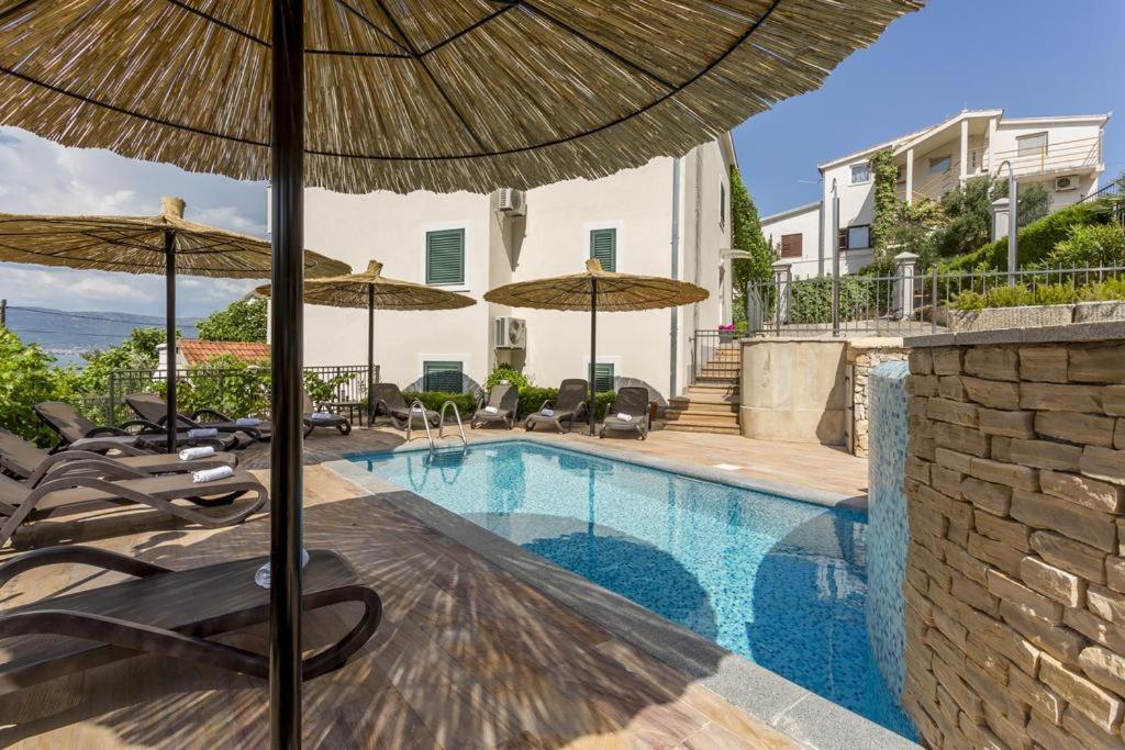 Apartment Livia Slatine Ngoại thất bức ảnh